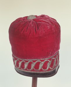 Ortodox templomsapka, amelyet állítólag Napóleon (1769-1821) hordott, amikor 1812-ben átkelt a Berezyna folyón (bársony bőr- és ezüstszállal) alkotó: Polish School