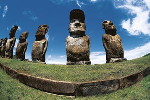 Moai szobrok, Rapa Nui Nemzeti Park, Húsvét-sziget, Chile