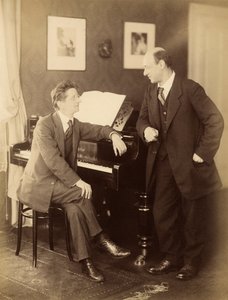 Alexander Zemlinsky és Arnold Schönberg Prágában, 1917. alkotó: Prague . Photo studio Schlosser and