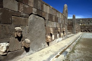 Kolumbusz előtti régészeti lelőhely, Tiahuanaco, Bolívia. alkotó: Pre Columbian Pre Columbian