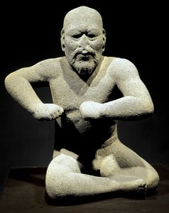 Kolumbiai előtti művészet, Olmec civilizáció: "The Wrestler" (A birkózó) szobor Veracruzból, Mexikó Nemzeti Antropológiai Múzeum, Mexikóváros, Mexikó