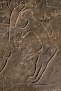 Emberalak és bikafej (sziklafaragás) alkotó: Prehistoric