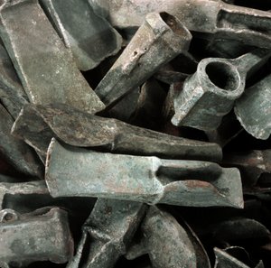 Őstörténet: Ardea típusú fejsze a Lazio állambeli Ardea Nekropólusából. Vaskor. Kr.e. 8. század. Róma, Luigi Pigorini Nemzeti Őskori Néprajzi Múzeum alkotó: Prehistoric Prehistoric