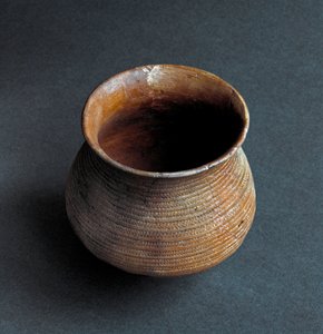 Remedello őstörténete, kultúrája: harang alakú váza a Santa Cristina barlangból, a Brescia melletti Fiesse-ből. Rézkor. Eneolitikum. Kr.e. 2200. Róma, Luigi Pigorini Nemzeti Őskori Néprajzi Múzeum alkotó: Prehistoric Prehistoric