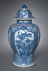 Váza fedővel, 1662-1722 alkotó: Qing Dynasty Chinese School