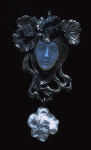 Női arc medál, c1898-1900 alkotó: Rene Jules Lalique