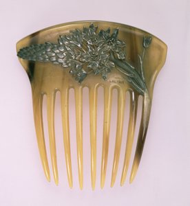 Kürtfésű, Rene Jules Lalique (1860-1945), Párizs, 1900-02 alkotó: Rene Jules Lalique