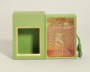 La Belle Saison illatpalack Houbiganthoz (üveg) alkotó: Rene Jules Lalique