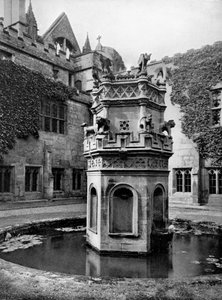 Szökőkút a Newstead Abbey kolostorában, Nottingham, 1902-1903. alkotó: Richar Keene