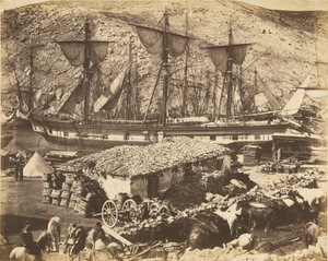Balaklava kikötője, a marharakpart alkotó: Roger Fenton