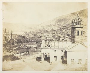 Az orosz templom és Balaklava városa alkotó: Roger Fenton