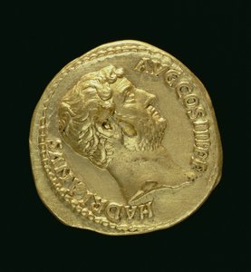 Hadrianus Aureusa (előlapja) (Kr. u. 117-138) meztelenül. (arany) Felirat: HADRIANVS AVGUSTVS (a hátoldalt lásd: 119153)