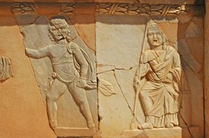Domborművek a római színház Prosceniumán, Sabratha, Líbia, Kr.u. 2. század alkotó: Roman