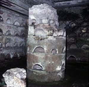 Kolumbárium – Scipio sírja Rómában. alkotó: Roman