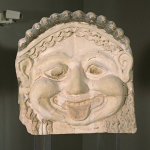 Gorgó fej (gipsz) alkotó: Roman