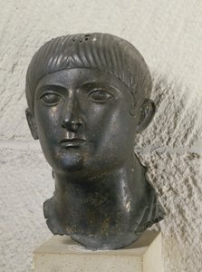 Fiatal férfi feje, az úgynevezett "Ifjú aquitániai főnök" (bronz)