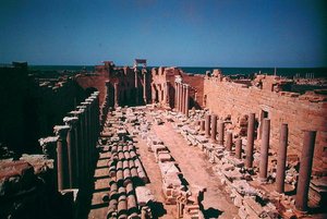 Leptis Magna, Labdah (mészkő) (fotó) alkotó: Roman