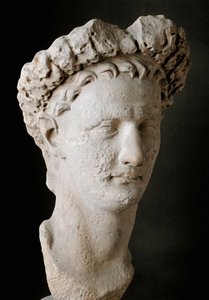 Domitianus római császár (i.sz. 51-96) márványfeje Róma, Nemzeti Római Múzeum - Domitianus római császár (i.sz. 51-96) márványfeje. Üveggolyó. Romano Nemzeti Múzeum, Róma, Olaszország alkotó: Roman