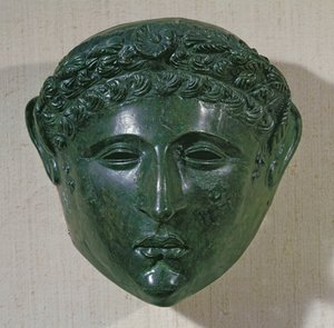 Maszk felvonulási sisakból, Hirchova, Románia (bronz)