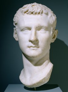 Caligula császár portréja, i.sz. 37-40 (márvány) alkotó: Roman