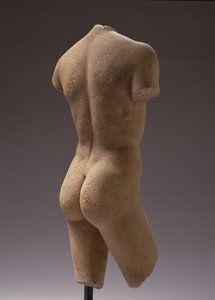 Egy meztelen fiatalság hátulnézete (márvány) (lásd még: 158546) alkotó: Roman