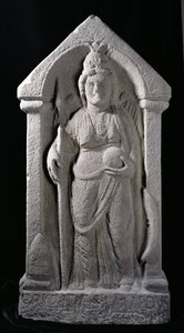Domborműves szobor, amely Brigantiát, egy észak-britániai őslakos istennőt ábrázol római istennőként Birrensből, Middlebie-ből, Dumfriesshire-ből (kő) alkotó: Roman