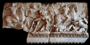 Roman Art: márvány szarkofág töredéke, amely a gallok és rómaiak csata színterét ábrázolja, i.sz. 20 (Római művészet: márvány szarkofág töredéke római és gall katonák harcának domborművével, i.sz. 20) Méret 87x173 cm Mantua, Palazzo Ducale, Coll alkotó: Roman