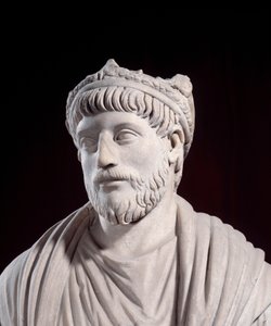 Római görög művészet: Julien ler hitehagyott római császár szobra (331-363) (4. század ap. JC) Párizs, Musee Du Louvre alkotó: Roman