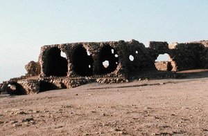 A római vízvezeték romjai alkotó: Roman