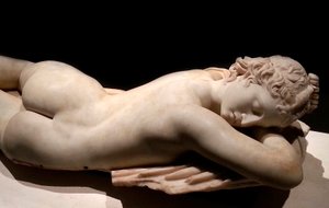 Alvó Hermafrodita: római művészet, Kr. e. 1. század. alkotó: Roman