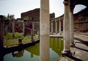 A Tengerészeti Színház alkotó: Roman