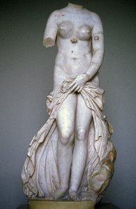 Venus Laudolina vagy anadyomene. szobor, Syracuse Múzeum, Szicília, Olaszország. alkotó: Roman