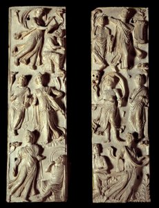Az ókori Róma: faragott elefántcsont diptichon hat múzsát és hat költőt (vagy filozófust) ábrázol. 5. század JC után. Párizs, Louvre Múzeum alkotó: Roman Roman