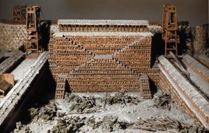 Római antikvitás: A modell Avaricum (a mai Bourges) ostromát reprodukálja Jules Cesar római légiói által Vercingetorix hadserege ellen a galliai háború alatt. Kr.e. 52. Egy fatörzsű agger az Avaricum fala előtt. Róma, Museo della Civilta R alkotó: Roman Roman