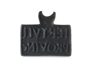 Termékek vagy ingatlanok bélyegzésére használt római bélyeg, Cramondból, Midlothian, Kr. u. 140-211 (bronz) alkotó: Roman Roman