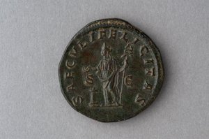 Julia Domna érme (bronz) alkotó: Roman Roman