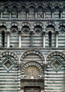 Román művészet: a polikróm homlokzat részlete alkotó: Romanesque