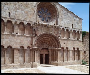 Kilátás a Szent Domonkos-templomra alkotó: Romanesque