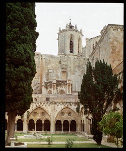 Kilátás a kolostorra és a tarragonai Sainte Thecle (Sainte-Thecle) katedrálisra alkotó: Romanesque