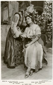 Rosina Filippi és Sari Petrass, színésznők, 1912. alkotó: Rotary Photo