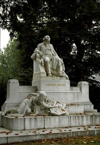 Emlékmű a német zeneszerző, Johannes Brahms (1833-1897) előtt, Rudolf von Weyr (1847-1914) rendezésében. Ressel Park, Bécs, Ausztria alkotó: Rudolf von Weyr
