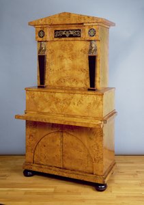 Secretaire Könyvespolc, (karéliai nyírfa)