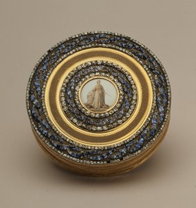 Tupakosdoboz II. Katalin emlékművének későbbi miniatűrjével, Johann Gottlieb Scharff, Szentpétervár, 1776 (arany, zománc és drágakövek alkotó: Russian School