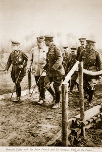 Joffre tábornok Sir John French-szel és Sir Douglas Haiggel a fronton, 1914-1919 alkotó: S. d A. Photography