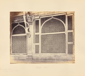 Fatehpur Sikri; két márványrács Sejk Szelim Csiszti síremlékében alkotó: Samuel Bourne