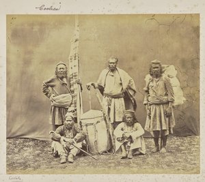[Hegyi munkások Shimlában Khiltával és Dandyvel] alkotó: Samuel Bourne