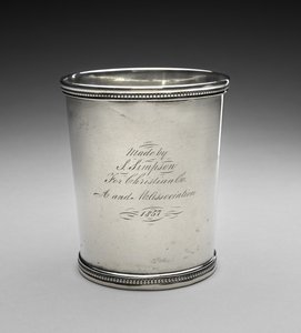 Tumbler, c. 1857 (ezüst) alkotó: Samuel Simpson