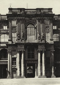 Berlin: Das Schloss, Aus dem inneren Schlosshof; The Royal Palace, Part of the Inner Court (b/w photo)