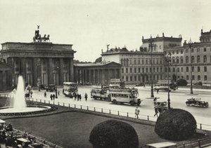 Berlin: Pariser Platz (f/w fotó) alkotó: Sasha Stone