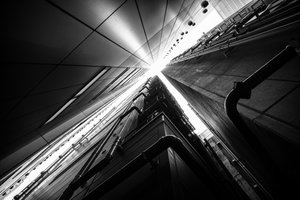 Geometrikus városi mászás alkotó: Satoshi Hata